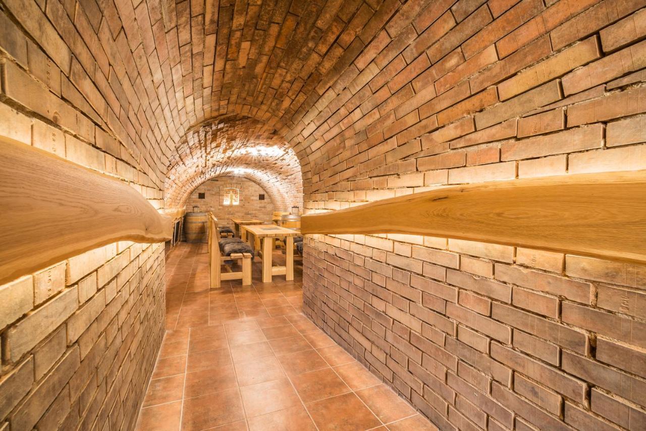 Vinný sklep Vinoza Velké Bílovice Esterno foto