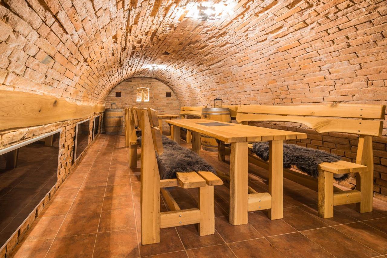 Vinný sklep Vinoza Velké Bílovice Esterno foto