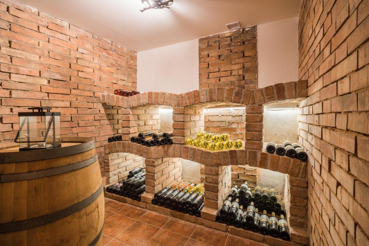 Vinný sklep Vinoza Velké Bílovice Esterno foto